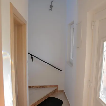 Fili Insel Mit Privaten Pool Und Grosser Terrasse