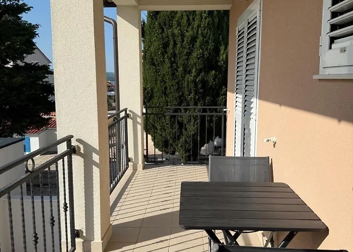 Fili Insel Mit Privaten Pool Und Grosser Terrasse Vikendica