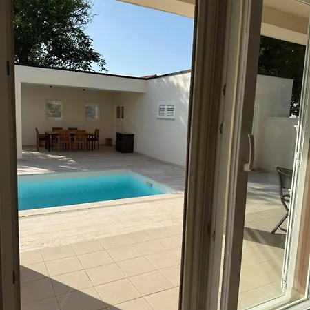 Fili Insel Mit Privaten Pool Und Grosser Terrasse Murter